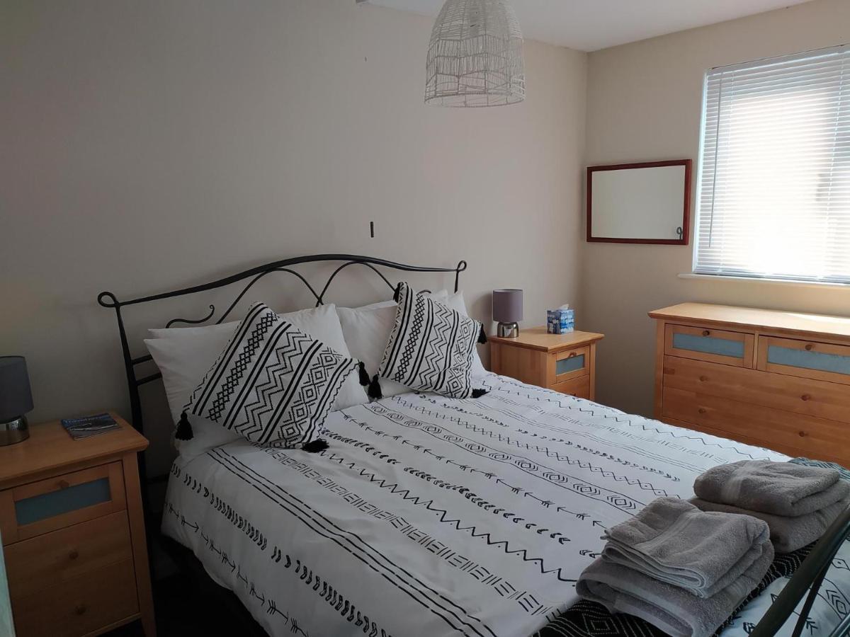 Garden Flat At The Infamous Piltdown Man Pub Apartment Fletching ภายนอก รูปภาพ